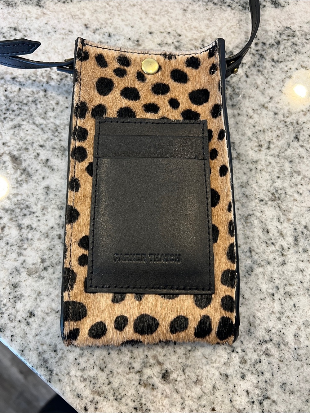 Parker Thatch: Everyday Phone Wallet Crossbody - Leopard NWT! - Picture 3 of 11